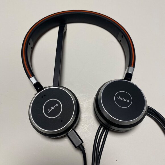 Jabra Evolve 65 USB Wired Headset With Microphone & Carrying Case - Used - Picture 4 of 5